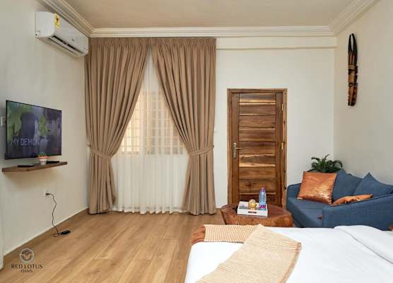 Charming Rooftop Apartments- Strong Wi-Fi & 40percent Long-stay Disc 1