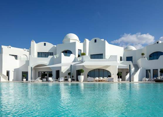 Anantara Retreat Santorini Abu Dhabi - Adults Only 1