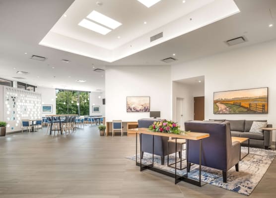 Coast Tsawwassen Inn 1