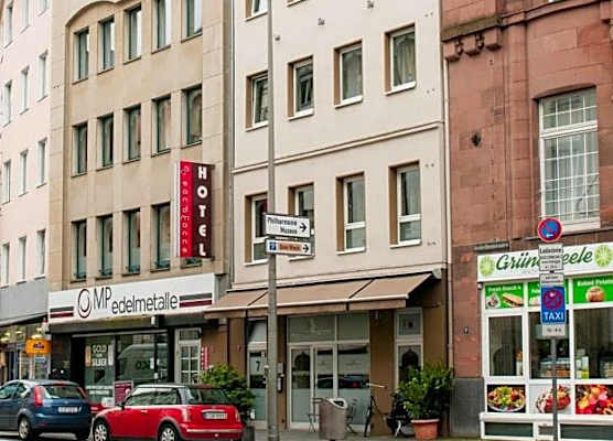Hotel Sandmanns am Dom 1