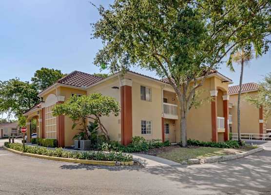 Extended Stay America Suites - Miami - Airport - Doral 1