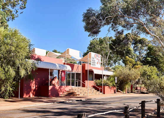 Emu Walk Apartments 1