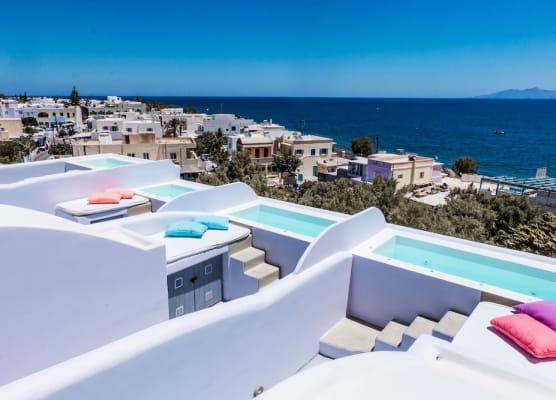 Blue Waves Suites & Apartments 1
