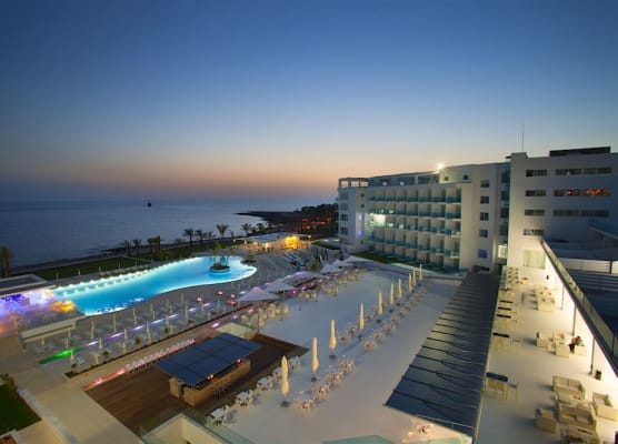 King Evelthon Beach Hotel & Resort 1