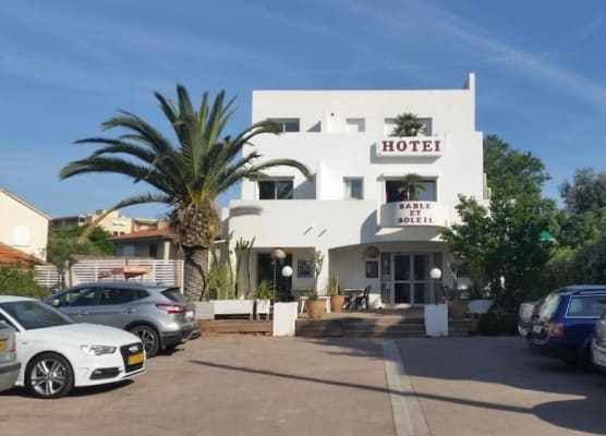 Hotel Sable Et Soleil - Port, Plage & Jacuzzi privé 1
