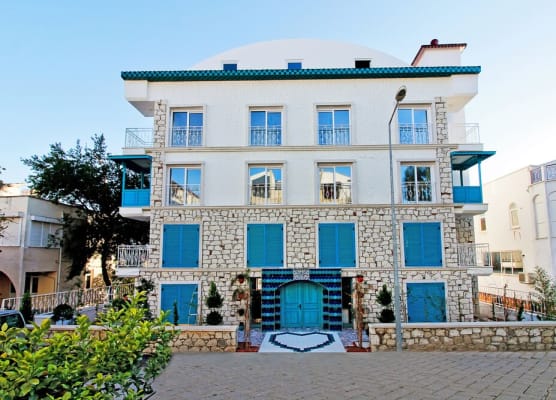 DAM HOTEL LARA 1