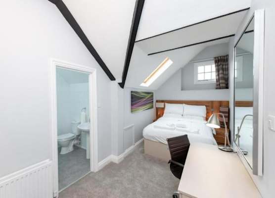 Uno Hotel Heathrow Windsor 1