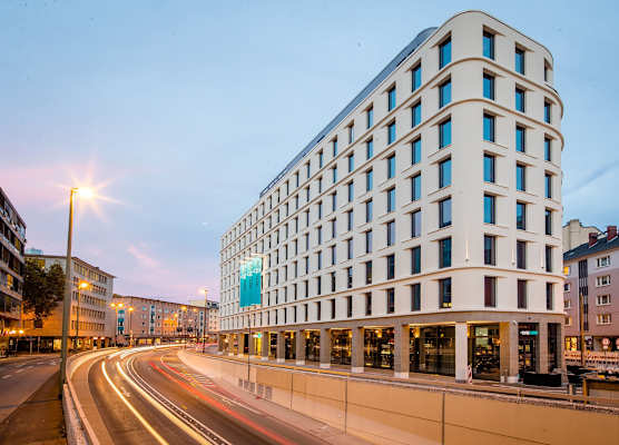 Motel One Frankfurt-Römer 1