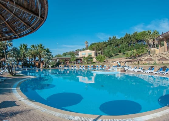 TH Le Castella - Baia degli Dei Village 1