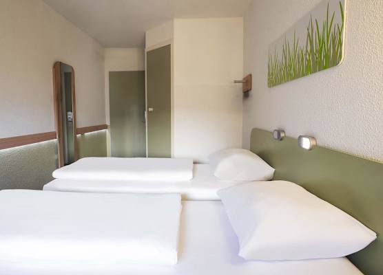 B&B HOTEL Rostock-Broderstorf 1
