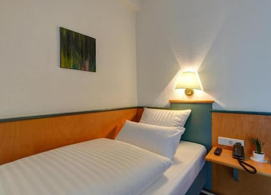 Hotel Ambassador Duesseldorf 1