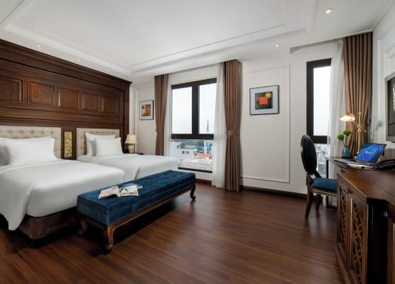 The Q Hotel 1
