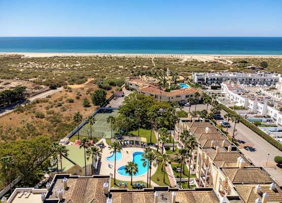 Praia da Lota Beachfront Resort - Hotel & Apartments 1