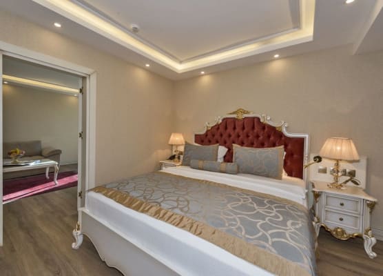 Glorious Hotel 1