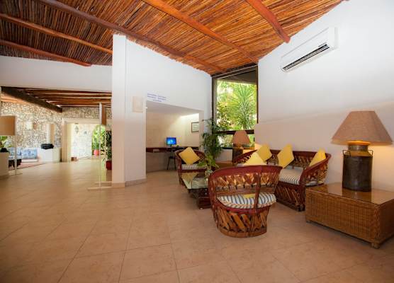 Casa del Mar Cozumel Hotel & Dive Resort with free access to an exclusive beach club 1