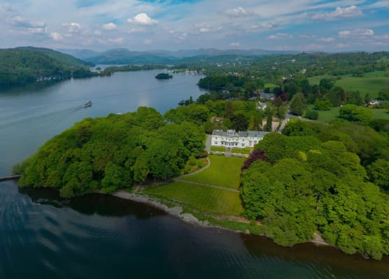 Storrs Hall Hotel on the shore of Lake Windermere 1