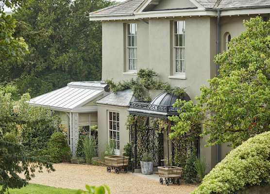 THE PIG in the South Downs - West Sussex 1
