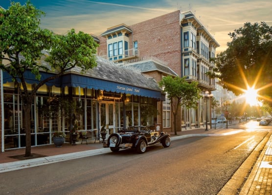 Horton Grand Hotel 1