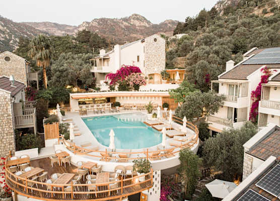 Pilos Suites 1