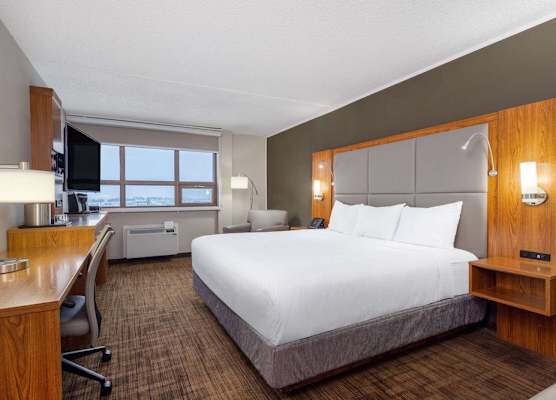 Ramada by Wyndham Northern Grand Hotel & Conference Centre 1