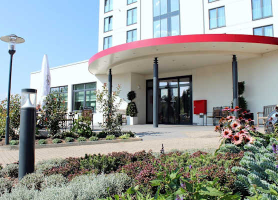 Best Western Queens Hotel Pforzheim-Niefern 1
