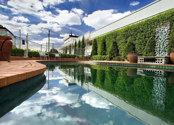 Admiralty Inn 1