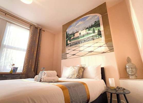 United Lodge Hotel 1