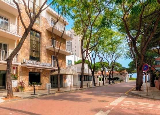Hotel Medium Claramar 1