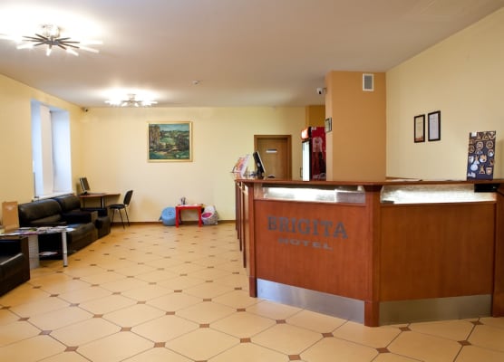 Kolonna Hotel Brigita 1