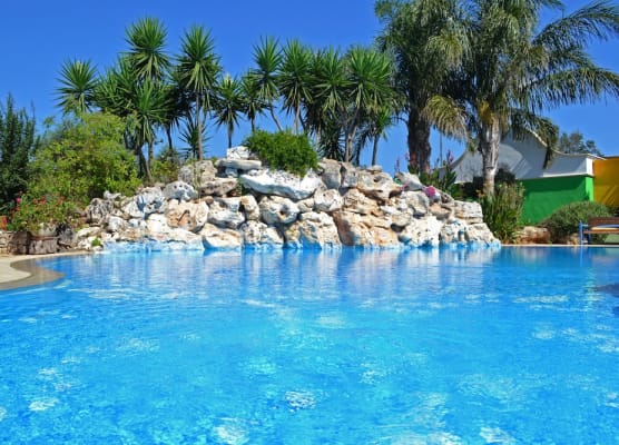 Villa Vacanze Paradiso - Oasi di Tranquillità con Piscina e Giardino a 10 min dal mare 1
