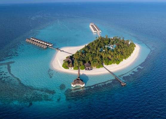 Angaga Island Resort and Spa 1
