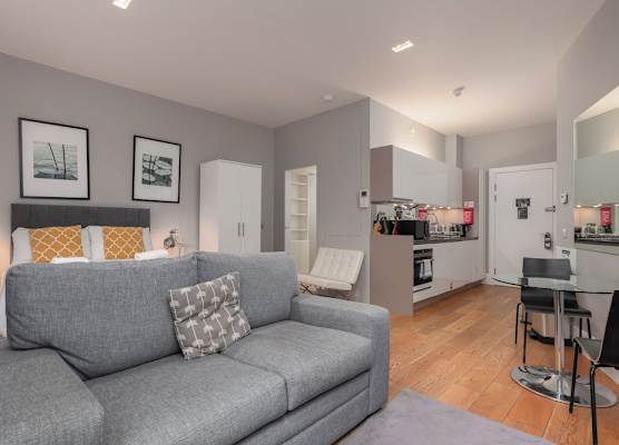 Destiny Scotland - St Andrew Square Apartments 1