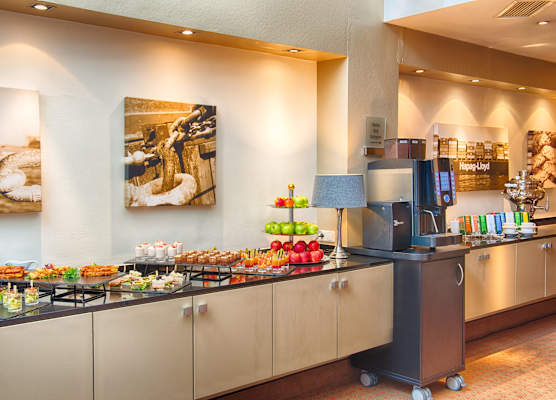 Leonardo Hotel Hamburg Airport 1