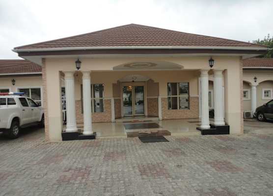 SDM Tavern and Suites 1