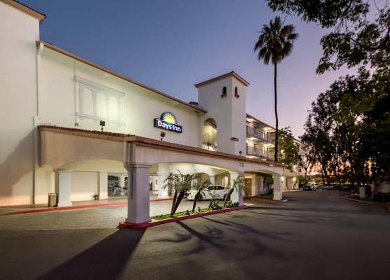 Days Inn by Wyndham Buena Park Anaheim 1