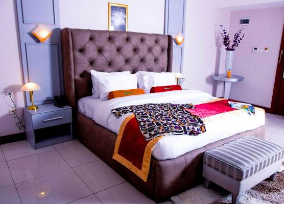 LIMEWOOD HOTEL 1