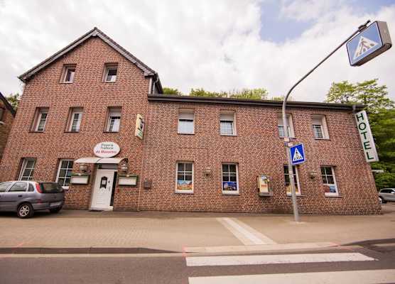 Hotel Burghof 1