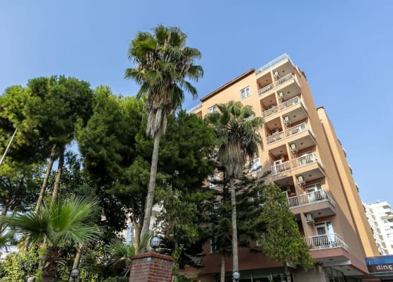 Lara Dinc Hotel 1