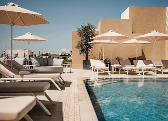 Courtyard by Marriott Sliema 1