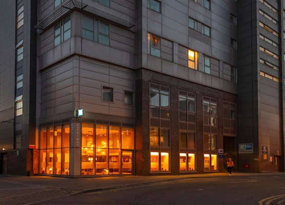 Holiday Inn Express SWINDON CITY CENTRE by IHG 1