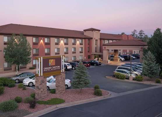 Grand Canyon Hotel and Suites 1