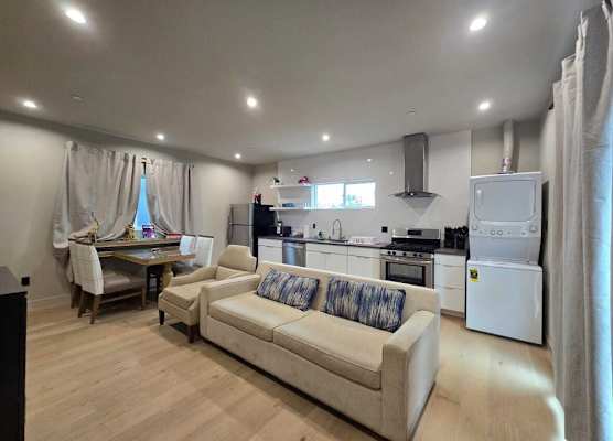 Modern Townhomes Minutes from Downtown LA 1