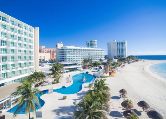 Krystal Cancun 1