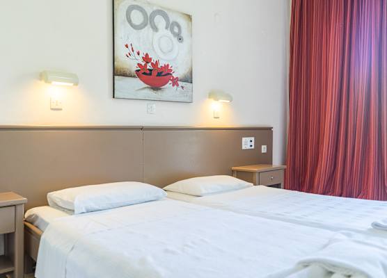 Amira Hotel 1