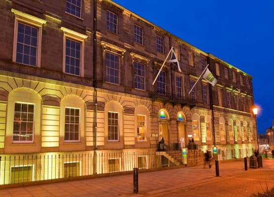 Holiday Inn Express EDINBURGH CITY CENTRE by IHG 1
