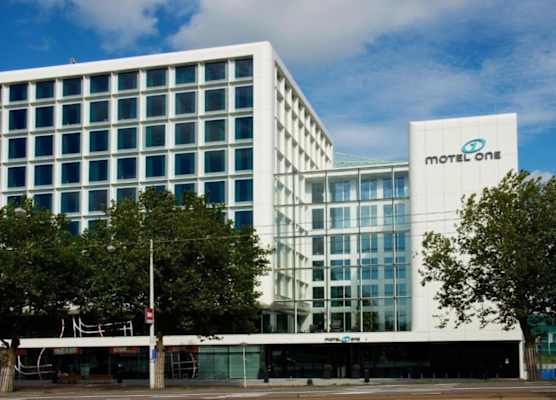 Motel One Amsterdam 1