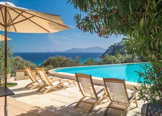 Armonia Bay Hotel 1