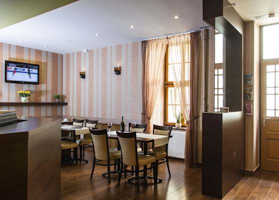 Central Hotel 21 1