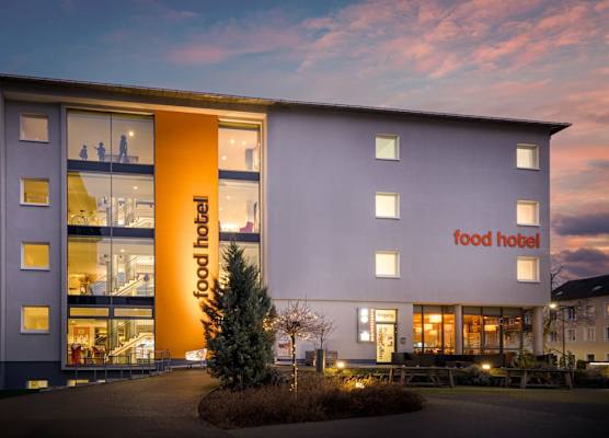 Food Hotel 1