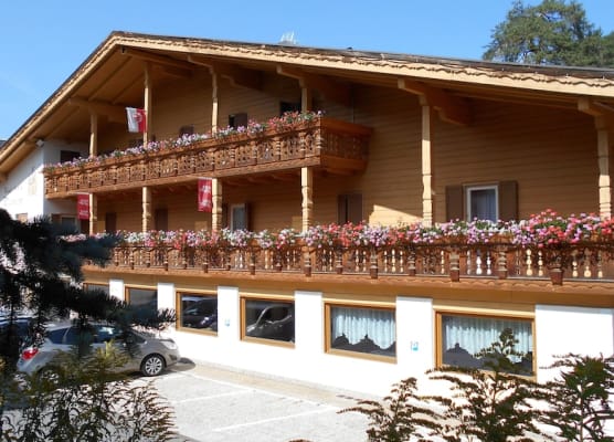 Chalet Hotel Diamant 1